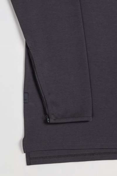 Détails du sweat gris foncé maydane