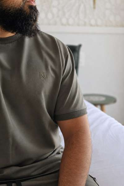 Ensemble Maybak Kaki | Tee-shirt & Bermuda Assortis | Noujoum